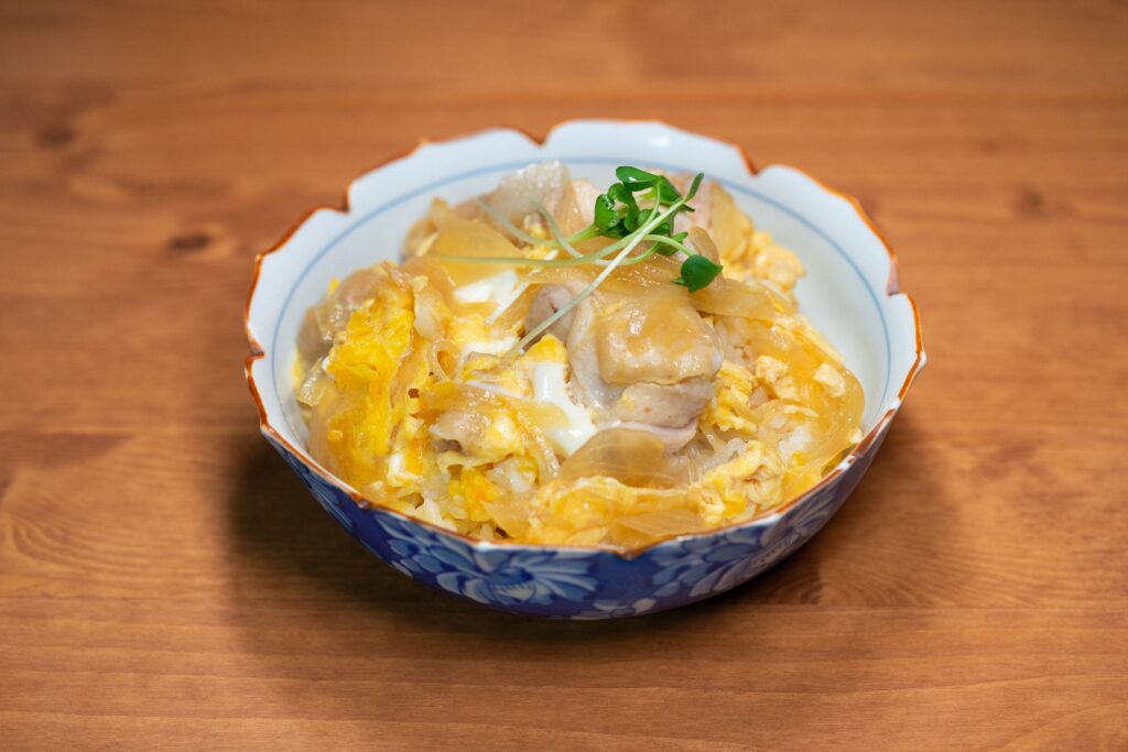 Delicious Japanese Oyakodon: Comforting Chicken and Egg Bowl 2 Chicken and Egg Bowl